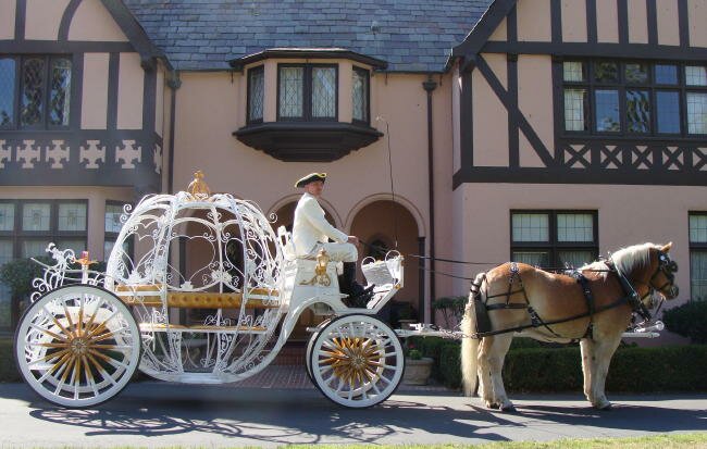CinderellaHeart-Tudor Cinderella Coach - image from Fancy Ferriage